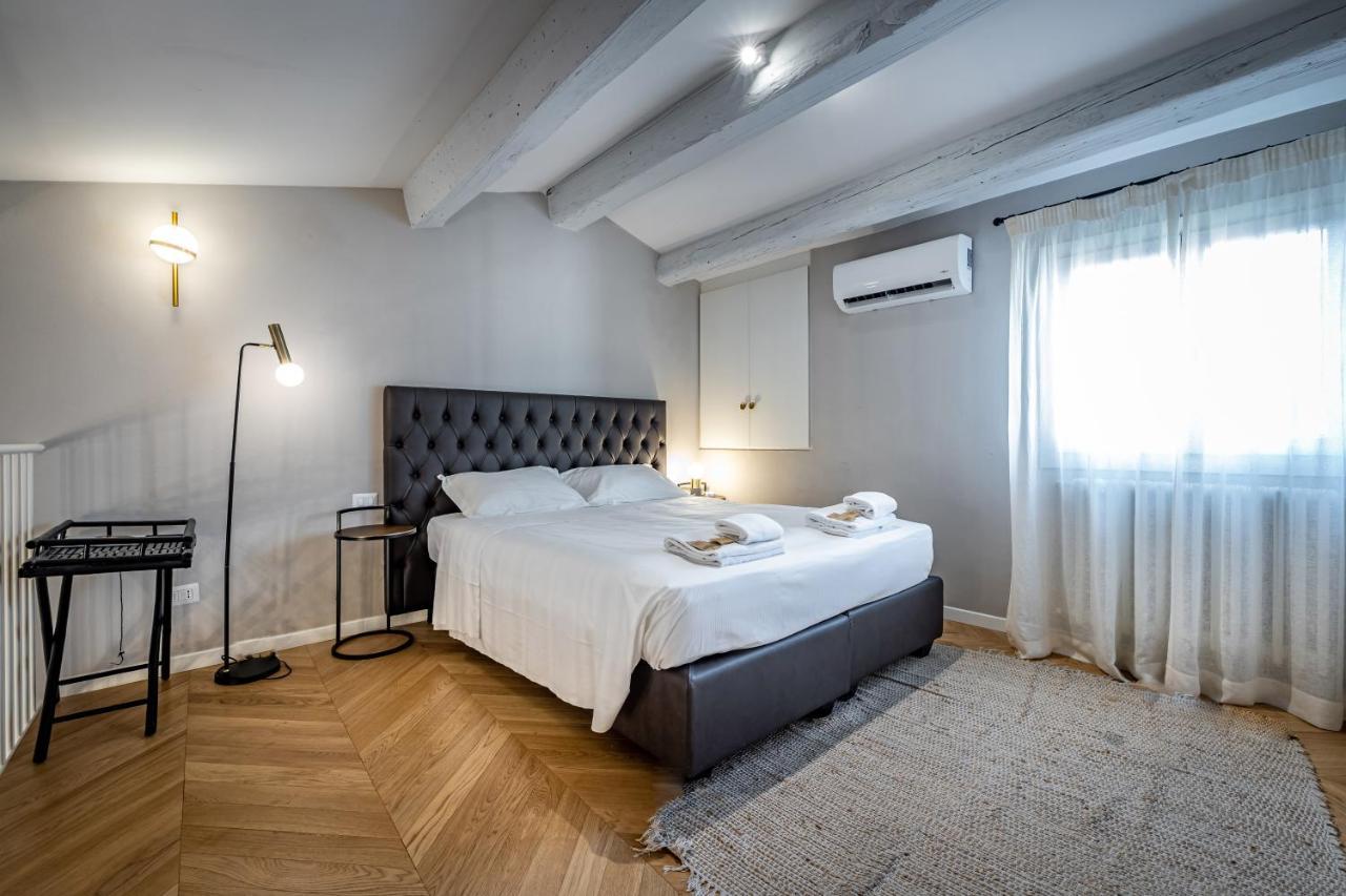Hs4U Ricasoli Luxury Apartment Near Duomo N. 3 Firenze Bagian luar foto