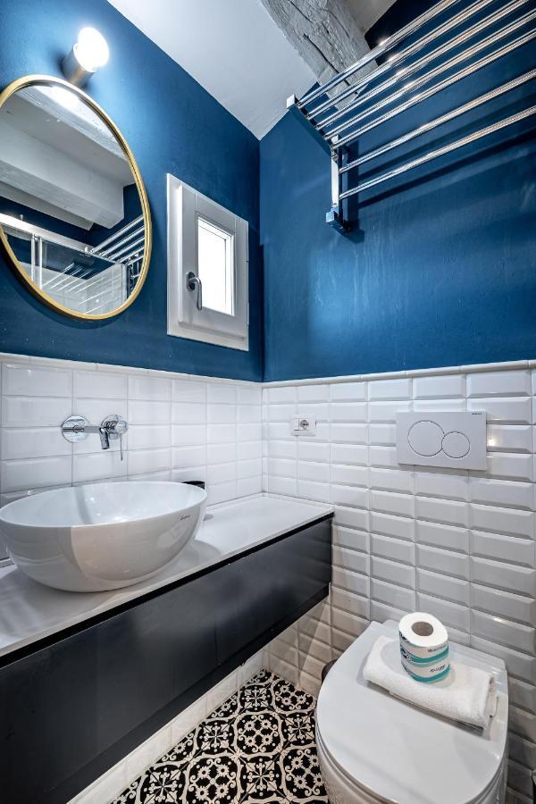 Hs4U Ricasoli Luxury Apartment Near Duomo N. 3 Firenze Bagian luar foto