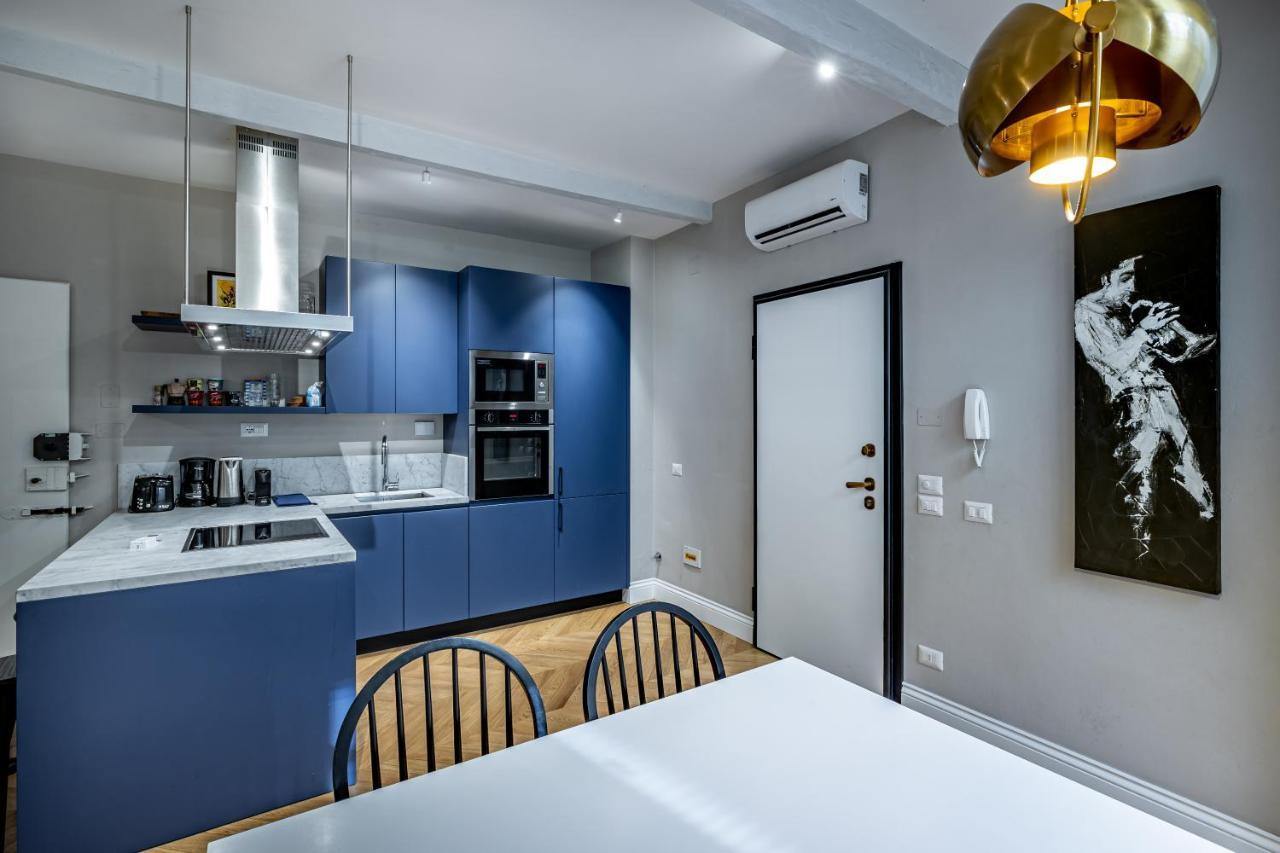 Hs4U Ricasoli Luxury Apartment Near Duomo N. 3 Firenze Bagian luar foto