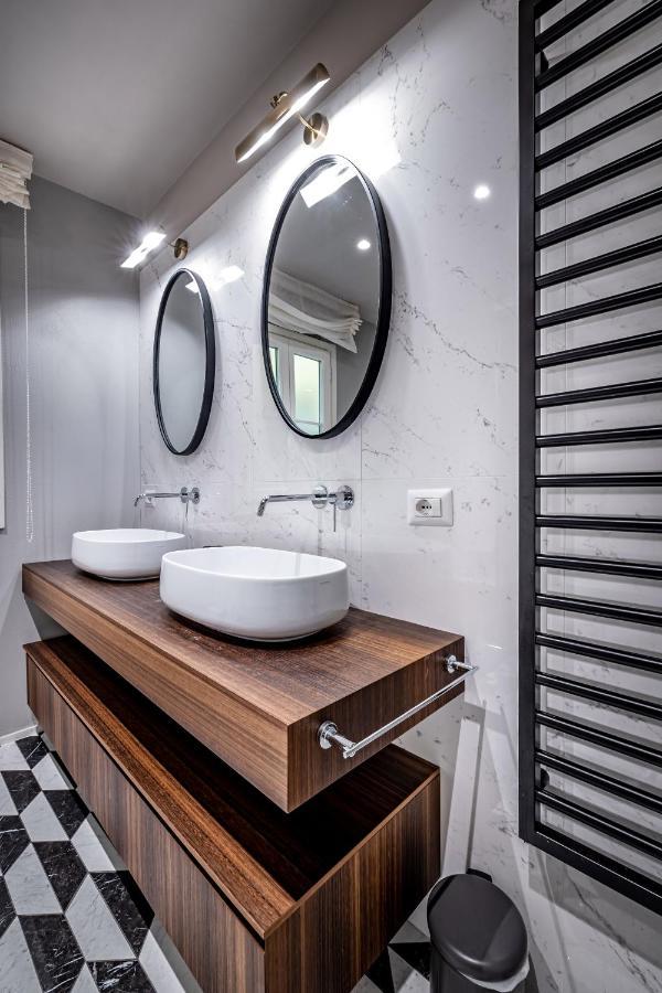 Hs4U Ricasoli Luxury Apartment Near Duomo N. 3 Firenze Bagian luar foto