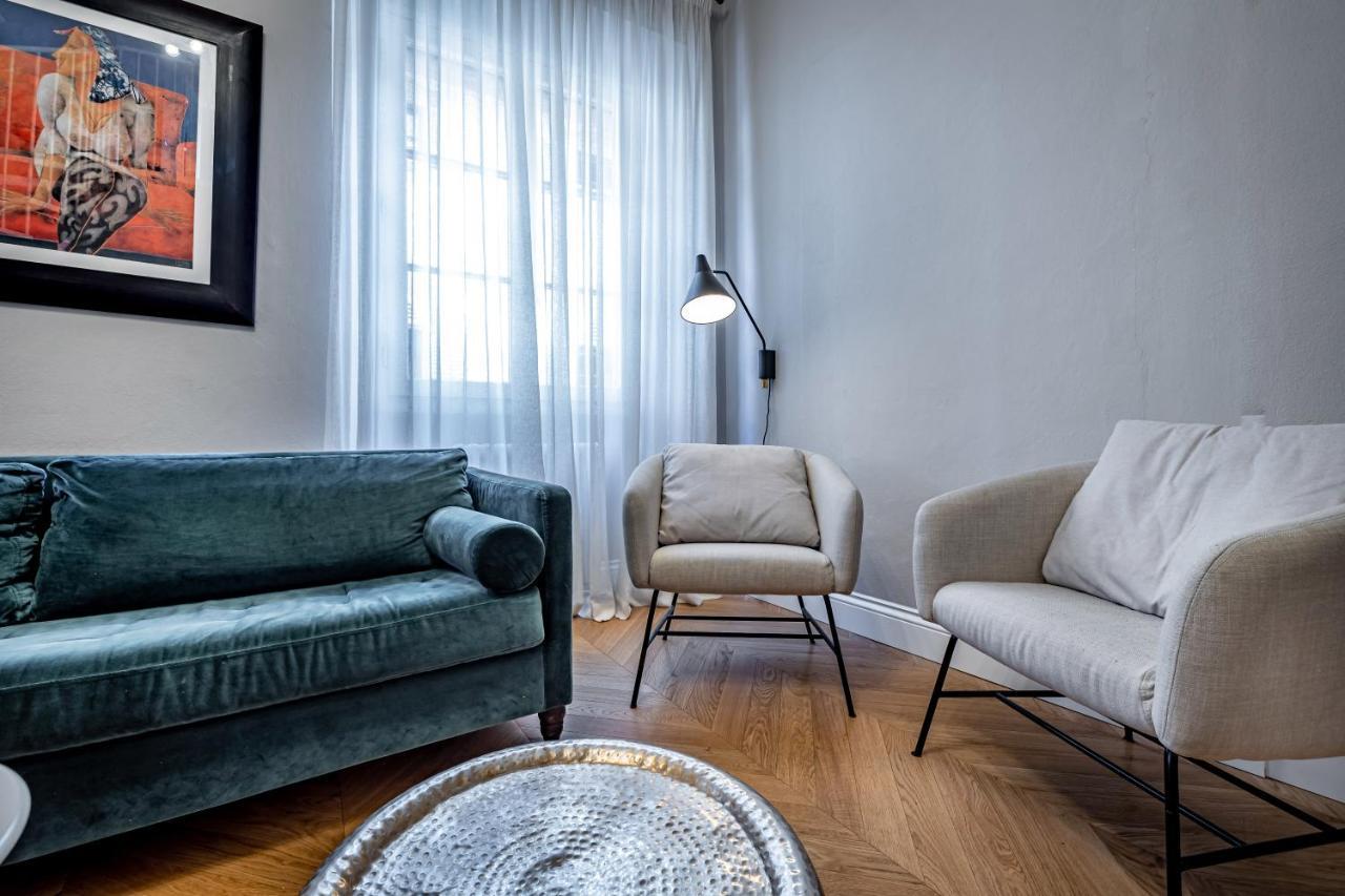 Hs4U Ricasoli Luxury Apartment Near Duomo N. 3 Firenze Bagian luar foto