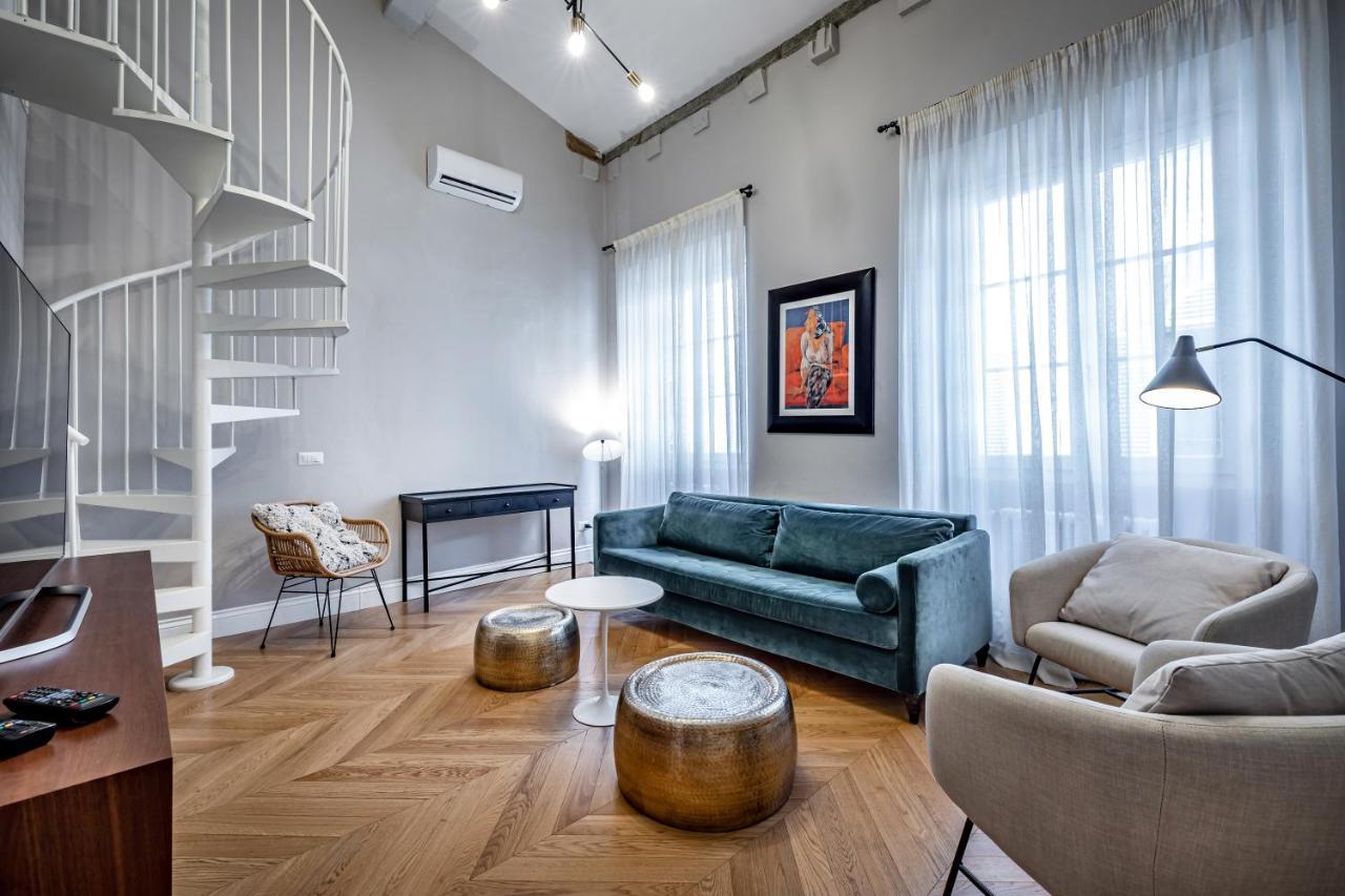 Hs4U Ricasoli Luxury Apartment Near Duomo N. 3 Firenze Bagian luar foto